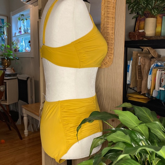 Nwt Mustard high waist bikini - Picture 2 of 4